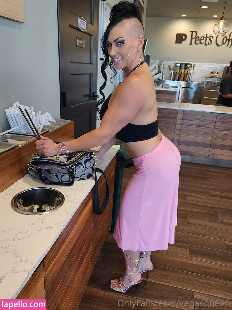 vegasqueen Onlyfans Photo Gallery 