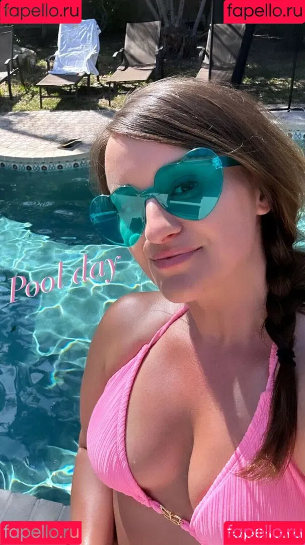 Jenna Ezarik Onlyfans Photo Gallery 
