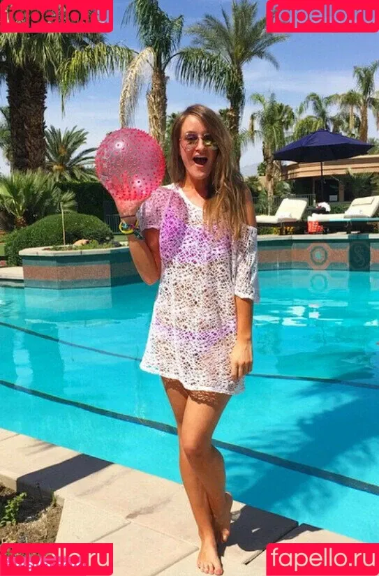 Jenna Ezarik Onlyfans Photo Gallery 