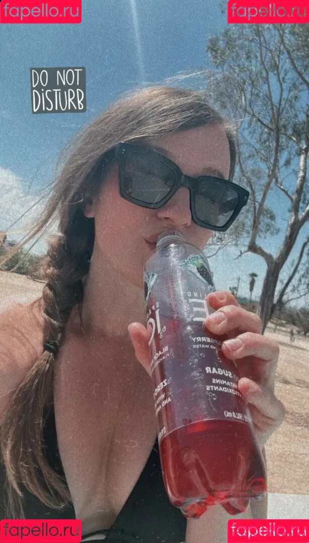 Jenna Ezarik Onlyfans Photo Gallery 
