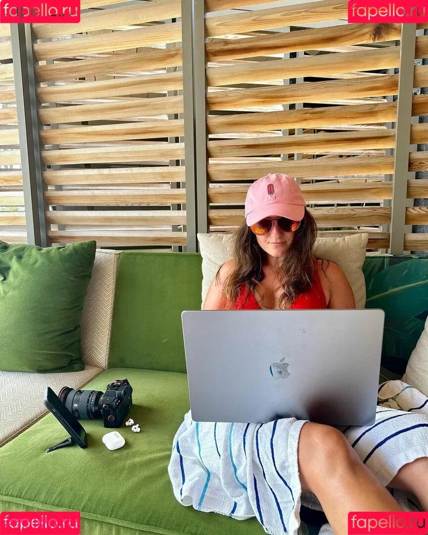Jenna Ezarik Onlyfans Photo Gallery 