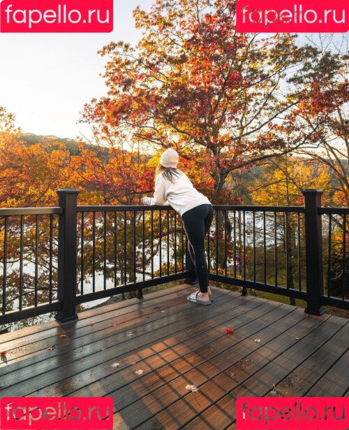 Jenna Ezarik Onlyfans Photo Gallery 