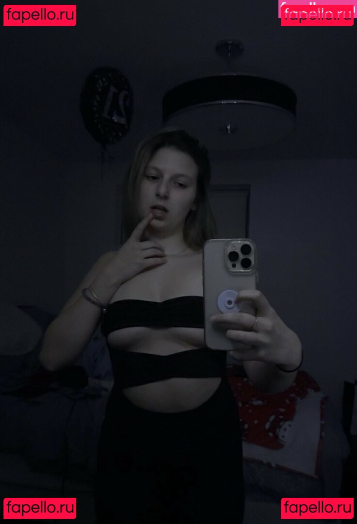 Oceanne Bergeron Nude Onlyfans Photo 12