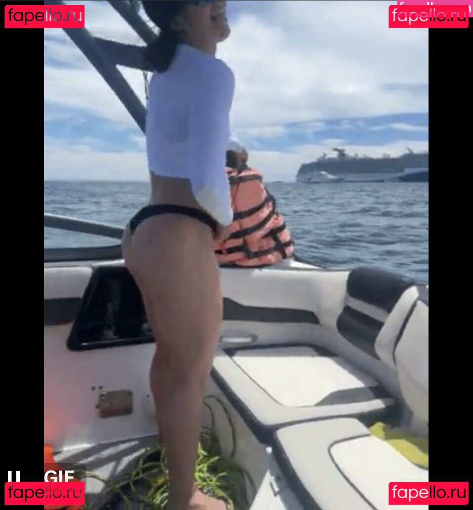 Yazmin Jauregui Nude Onlyfans Photo 19