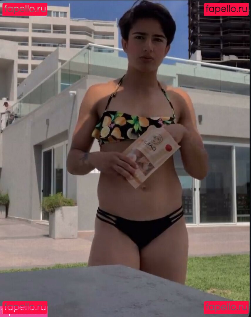 Yazmin Jauregui Nude Onlyfans Photo 17