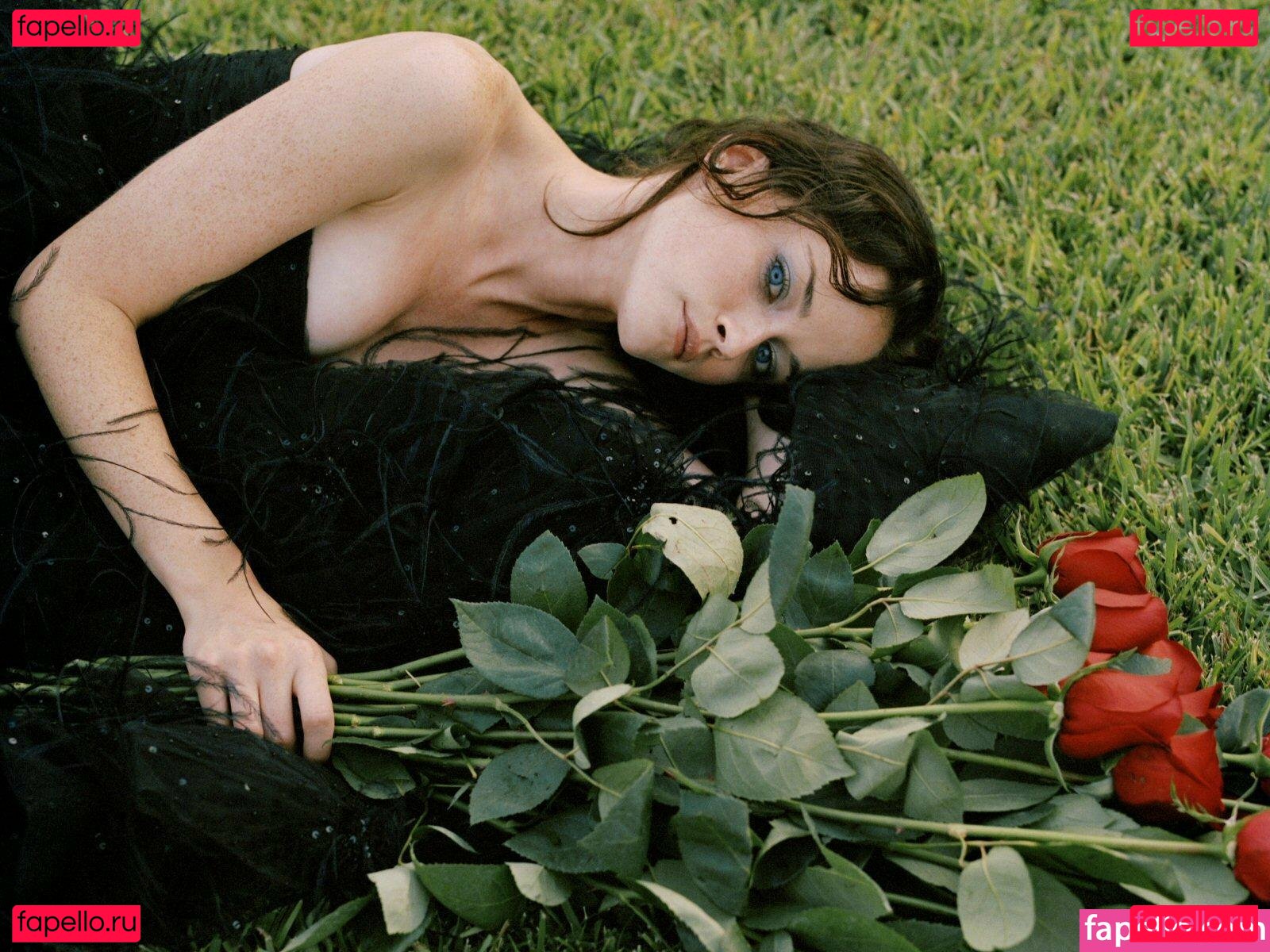 Alexis Bledel Nude Onlyfans Photo 121