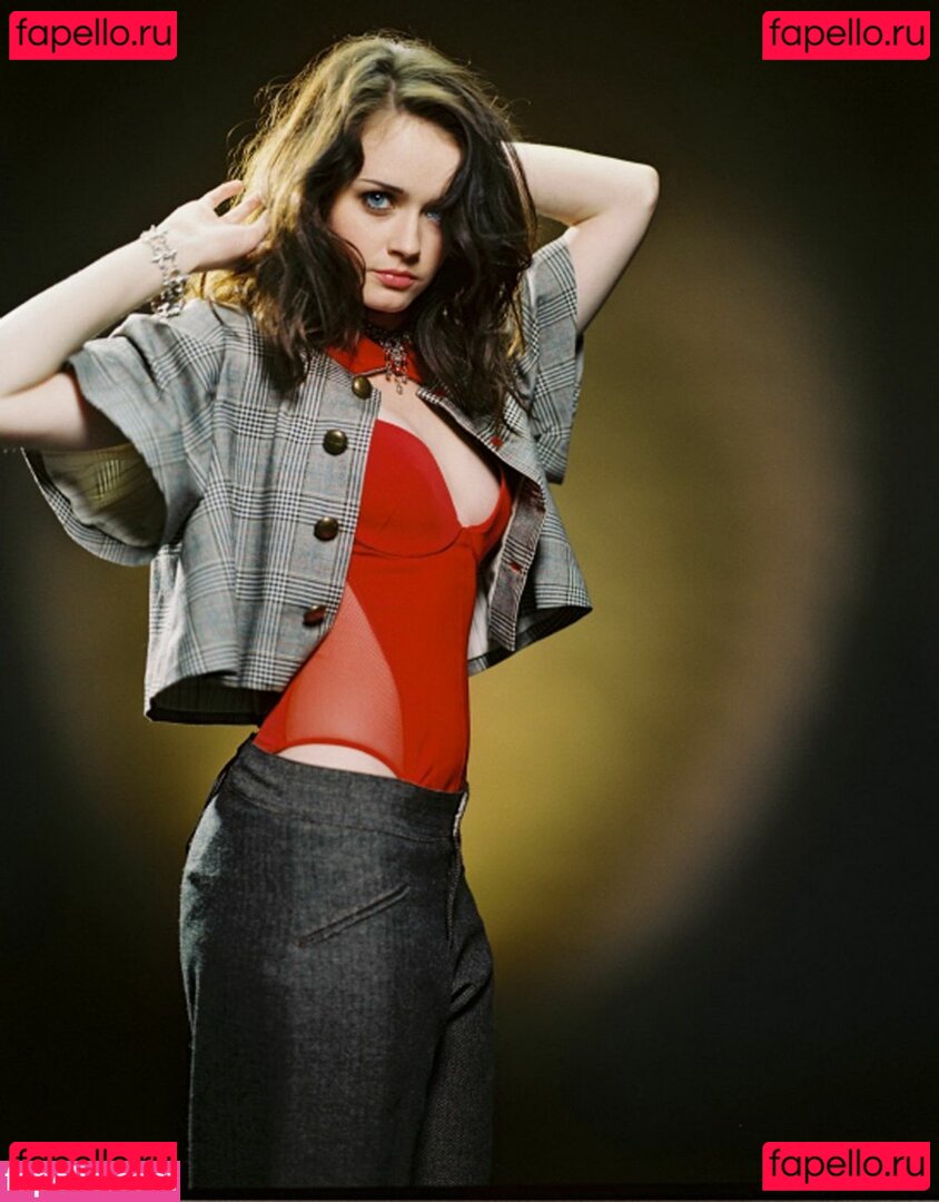 Alexis Bledel Nude Onlyfans Photo 116