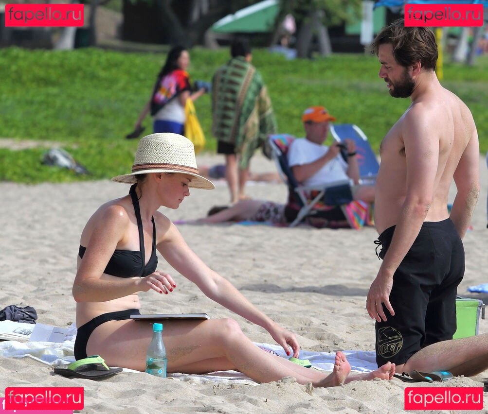 Alexis Bledel Nude Onlyfans Photo 109