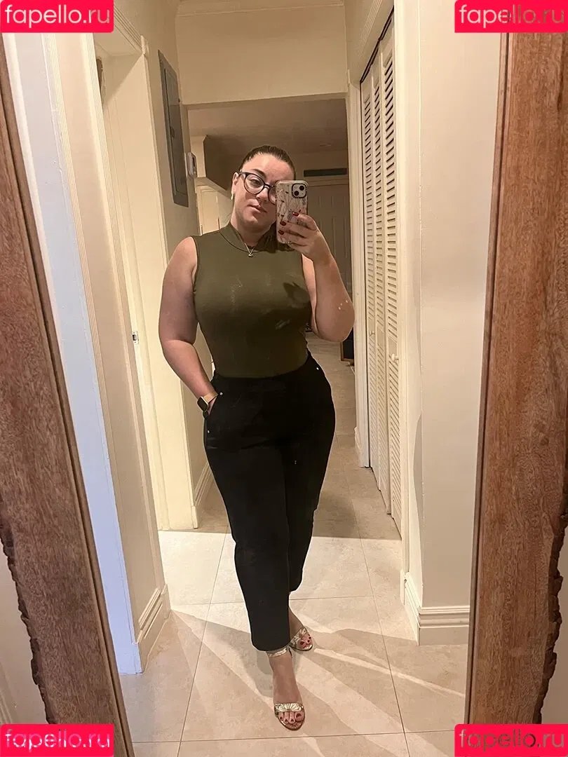 Tiffany Cappotelli Onlyfans Photo Gallery 