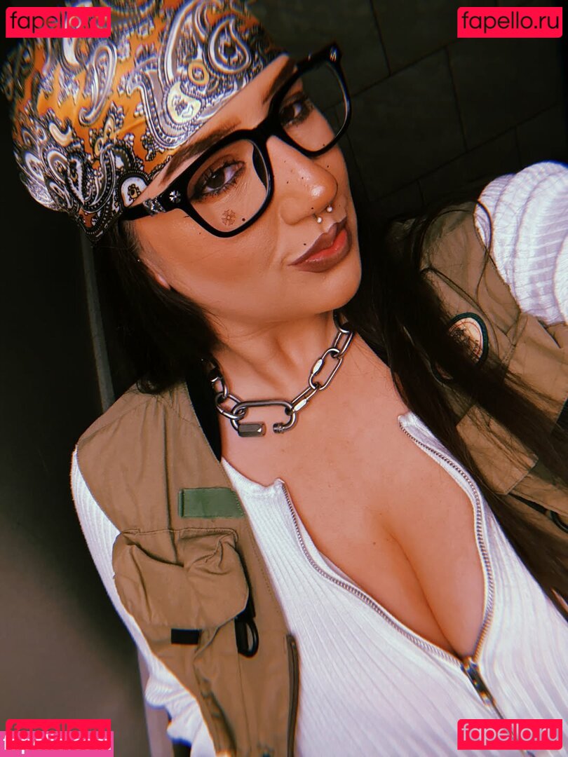 Hannah Rine Nude Onlyfans Photo 9