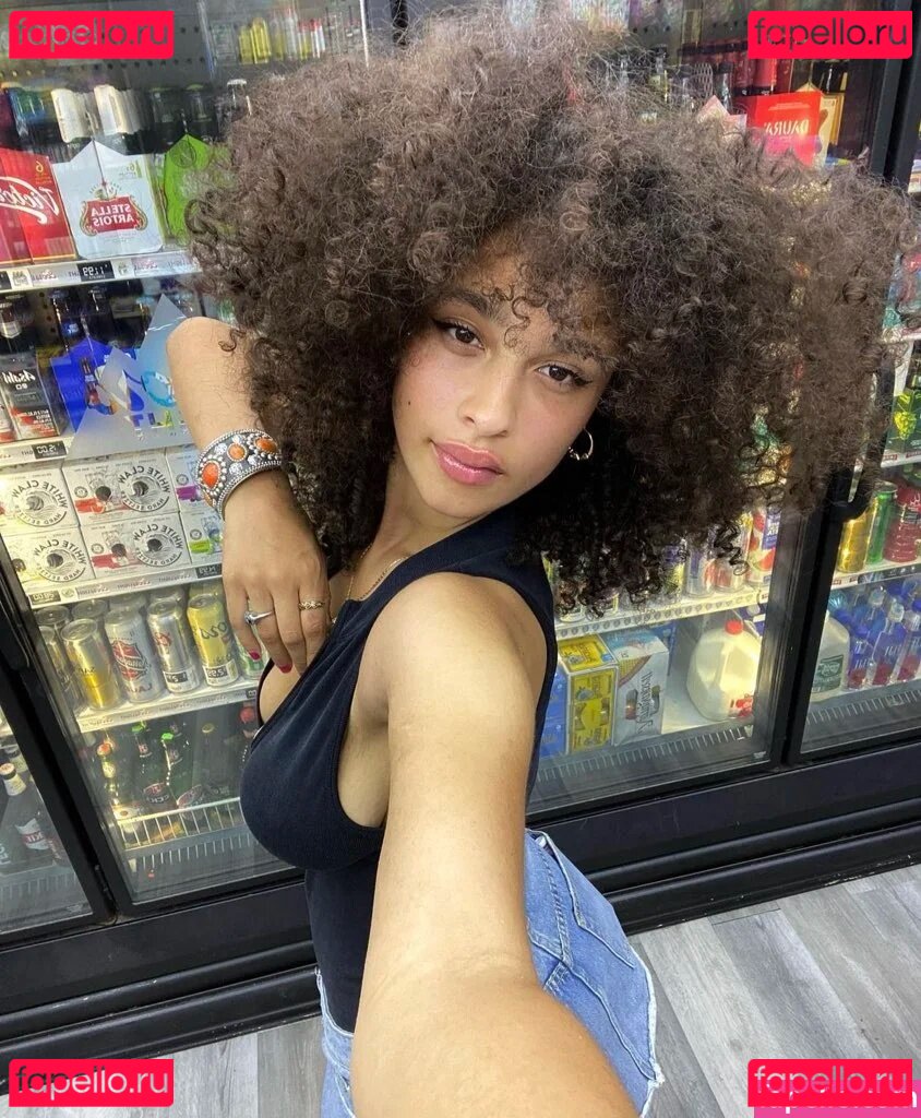 Sarina Bree Nude Onlyfans Photo 5