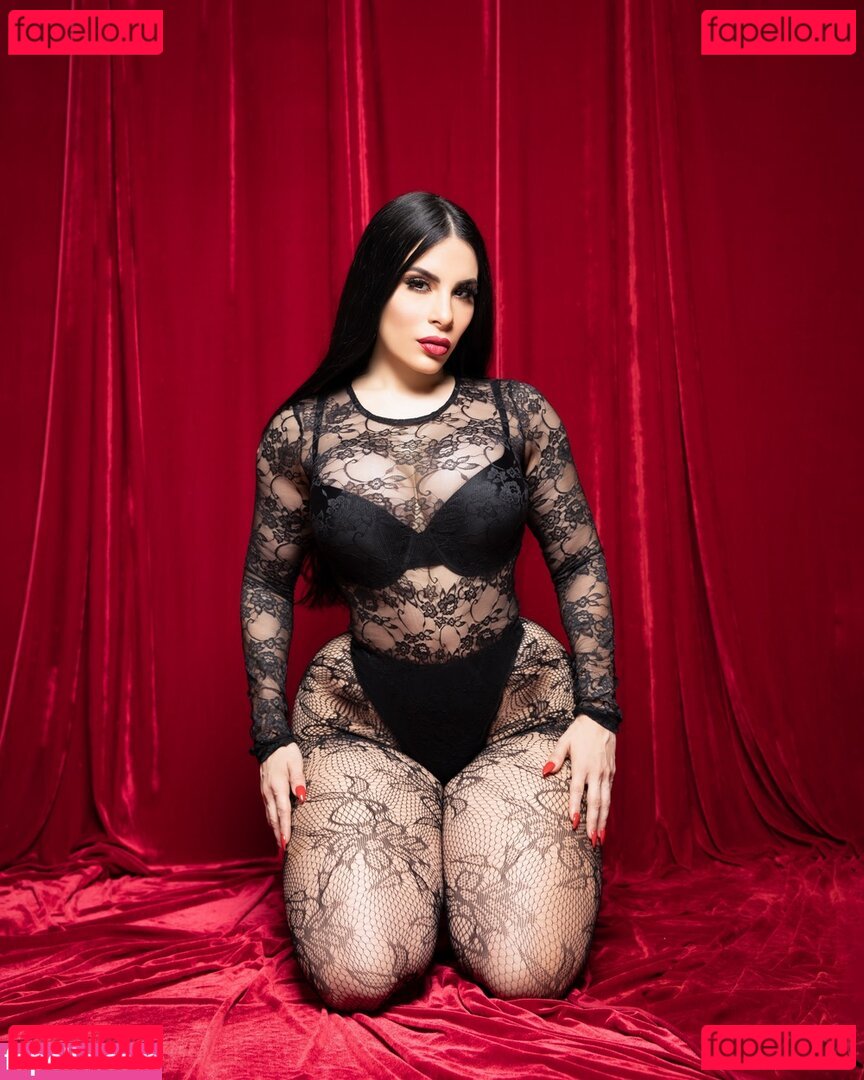 Emme Cavazos Nude Onlyfans Photo 7