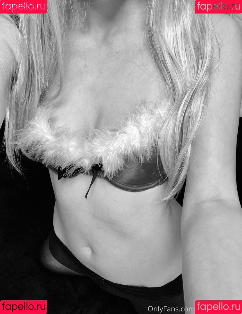 the.secretary Nude Onlyfans Photo 3