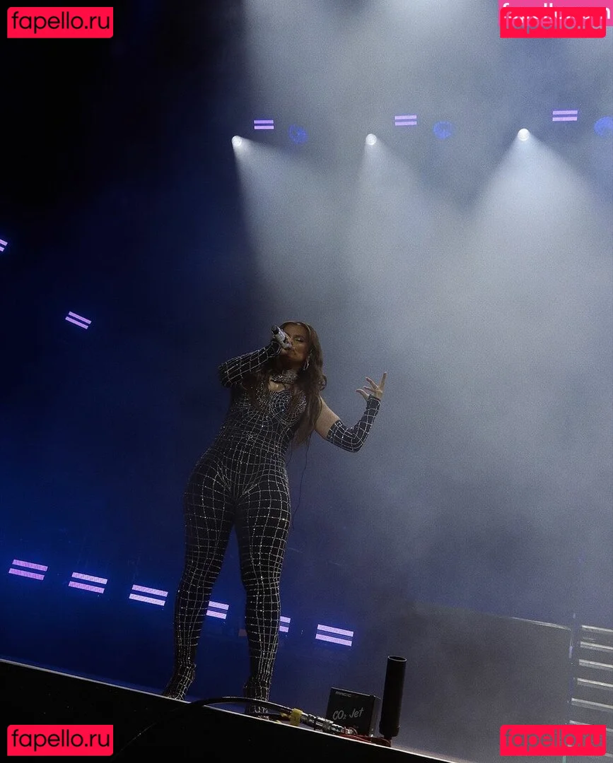 Nelly Furtado Onlyfans Photo Gallery 