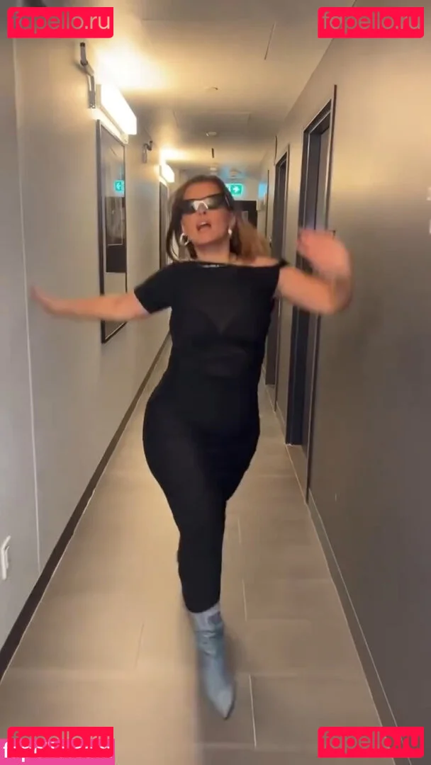 Nelly Furtado Onlyfans Photo Gallery 