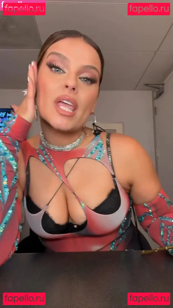 Nelly Furtado Onlyfans Photo Gallery 