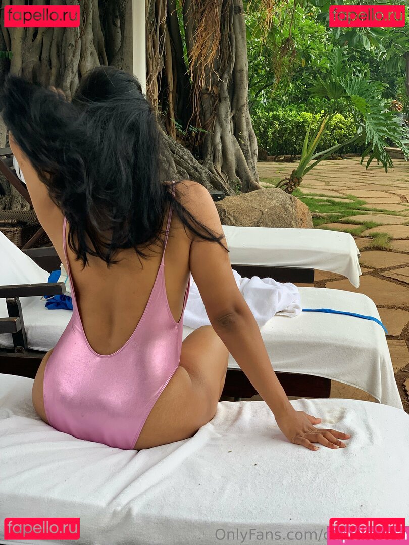 callmesoph Nude Onlyfans Photo 7