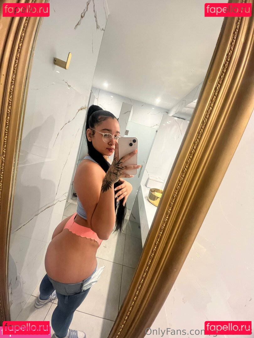 gissel.23 Nude Onlyfans Photo 11