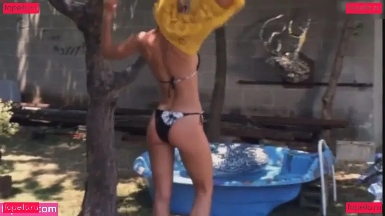 Jaime Pressly Onlyfans Photo Gallery 