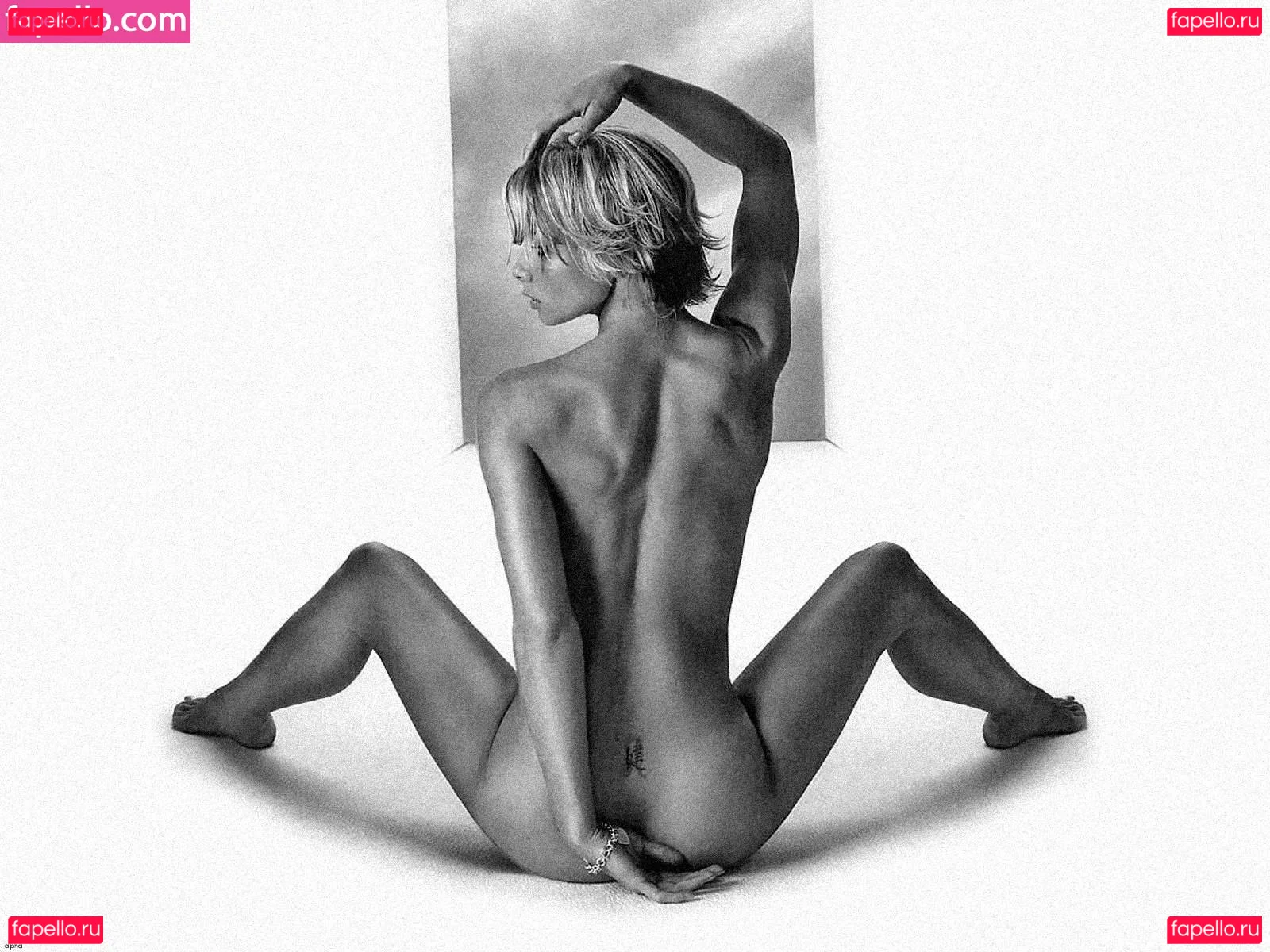 Jaime Pressly Onlyfans Photo Gallery 