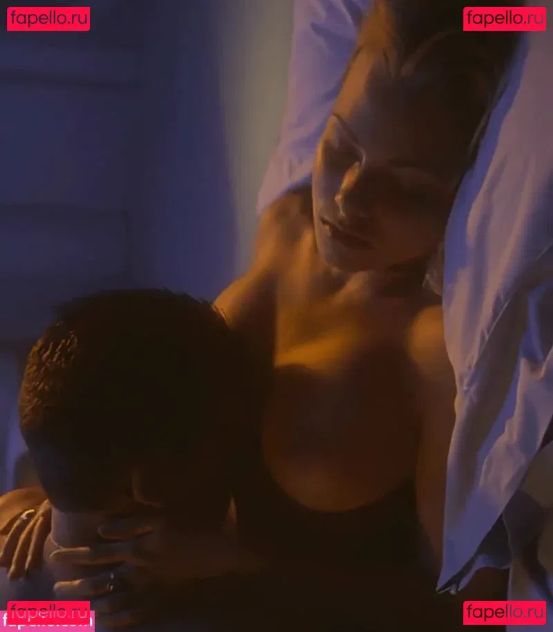 Jaime Pressly Onlyfans Photo Gallery 