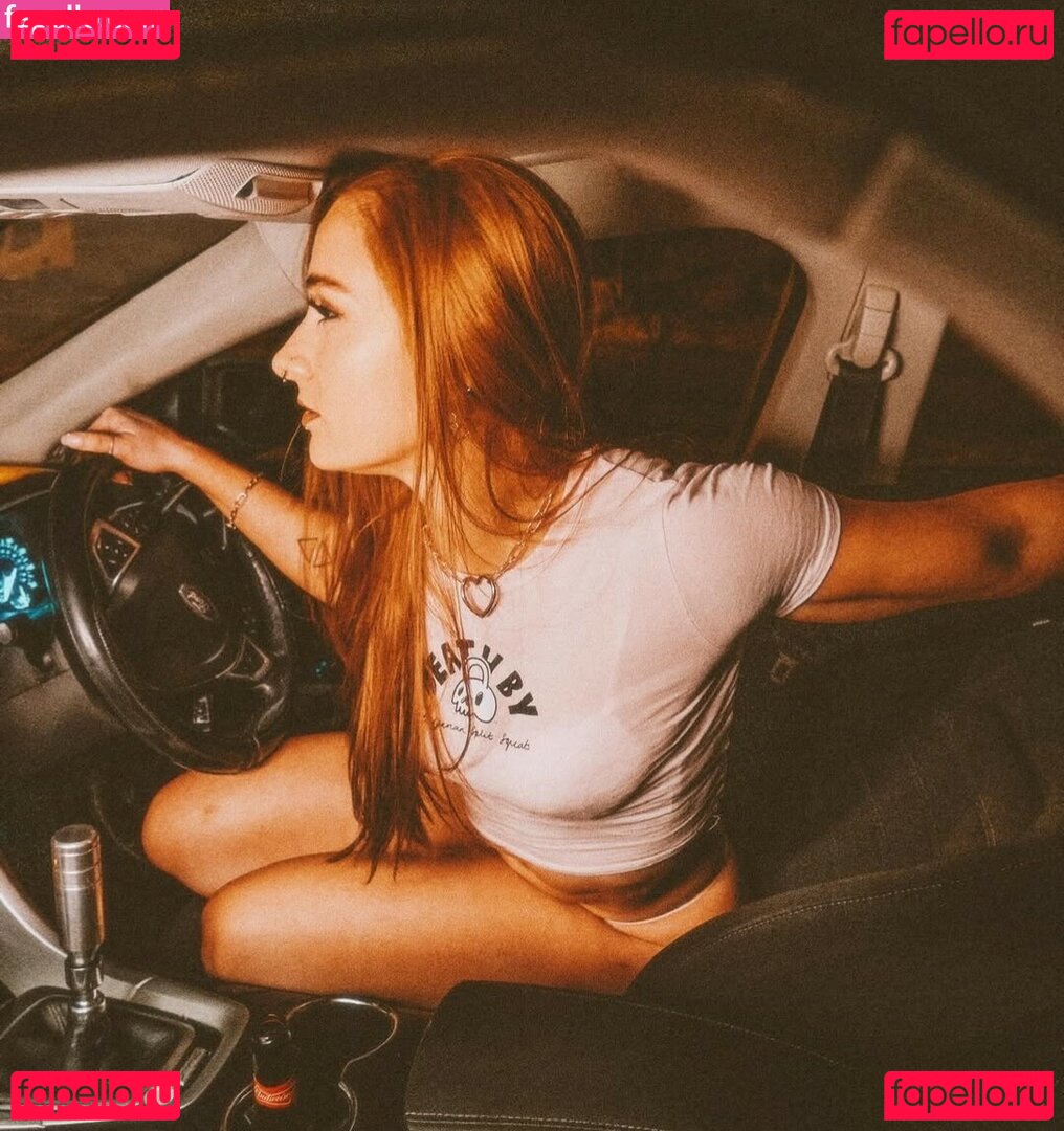 Heathershenanigans Nude Onlyfans Photo 4