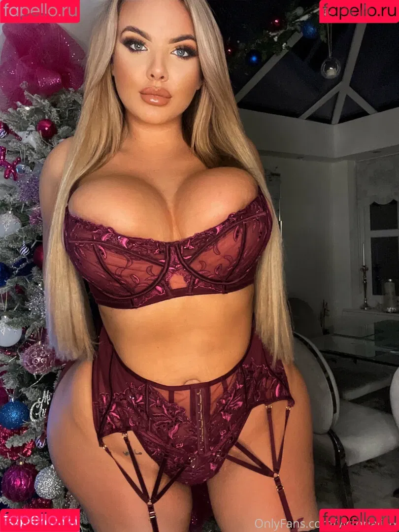 Victorialilyx Onlyfans Photo Gallery 