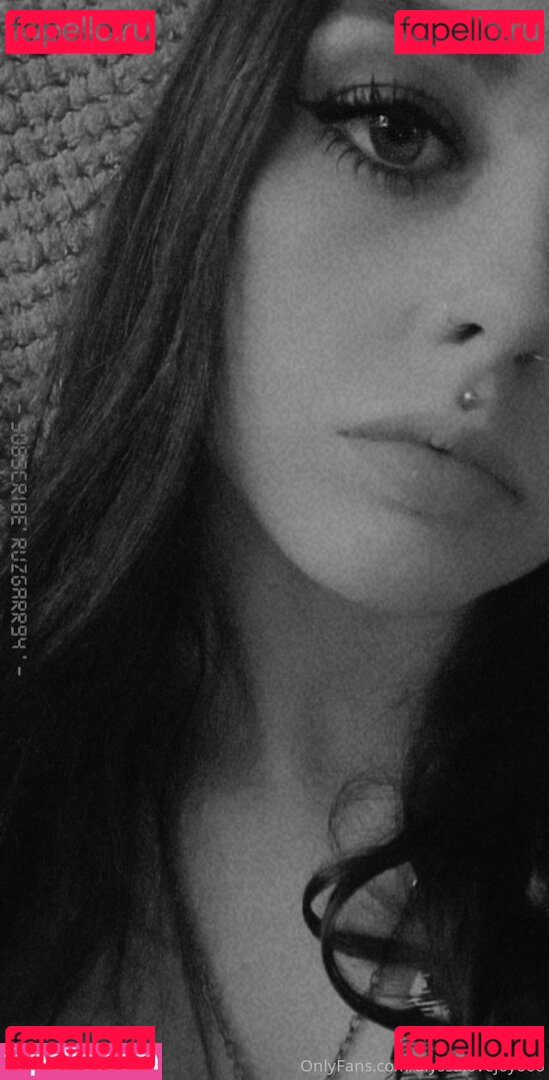 xlightsoutx Nude Onlyfans Photo 13