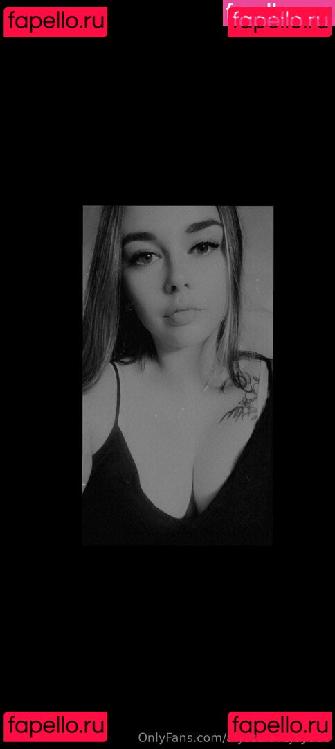 xlightsoutx Nude Onlyfans Photo 3