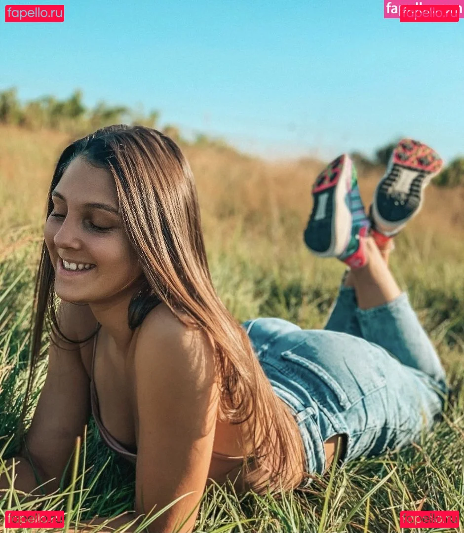 luu_iiza Onlyfans Photo Gallery 