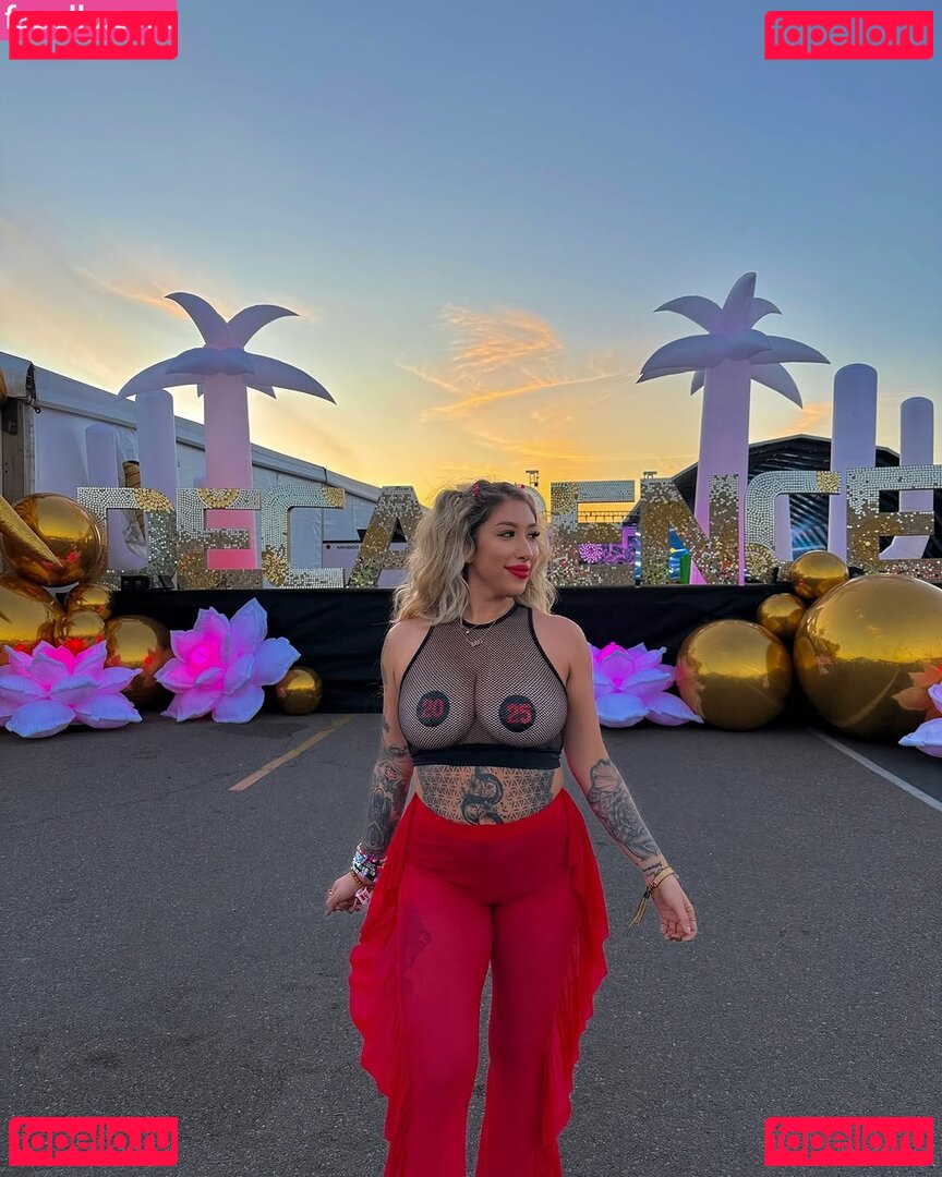 thislittylayna Nude Onlyfans Photo 3