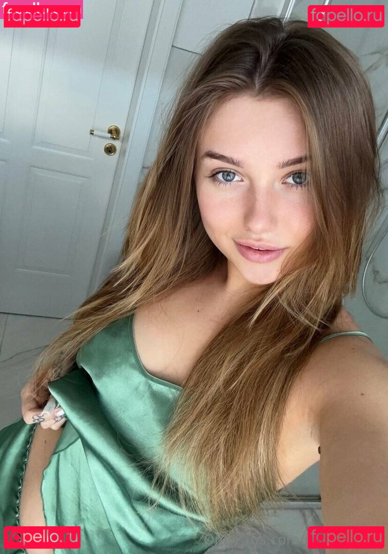 poutyrosee Nude Onlyfans Photo 47