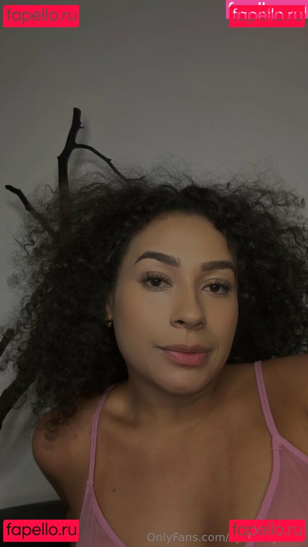 kysi.maykelin Nude Onlyfans Photo 14