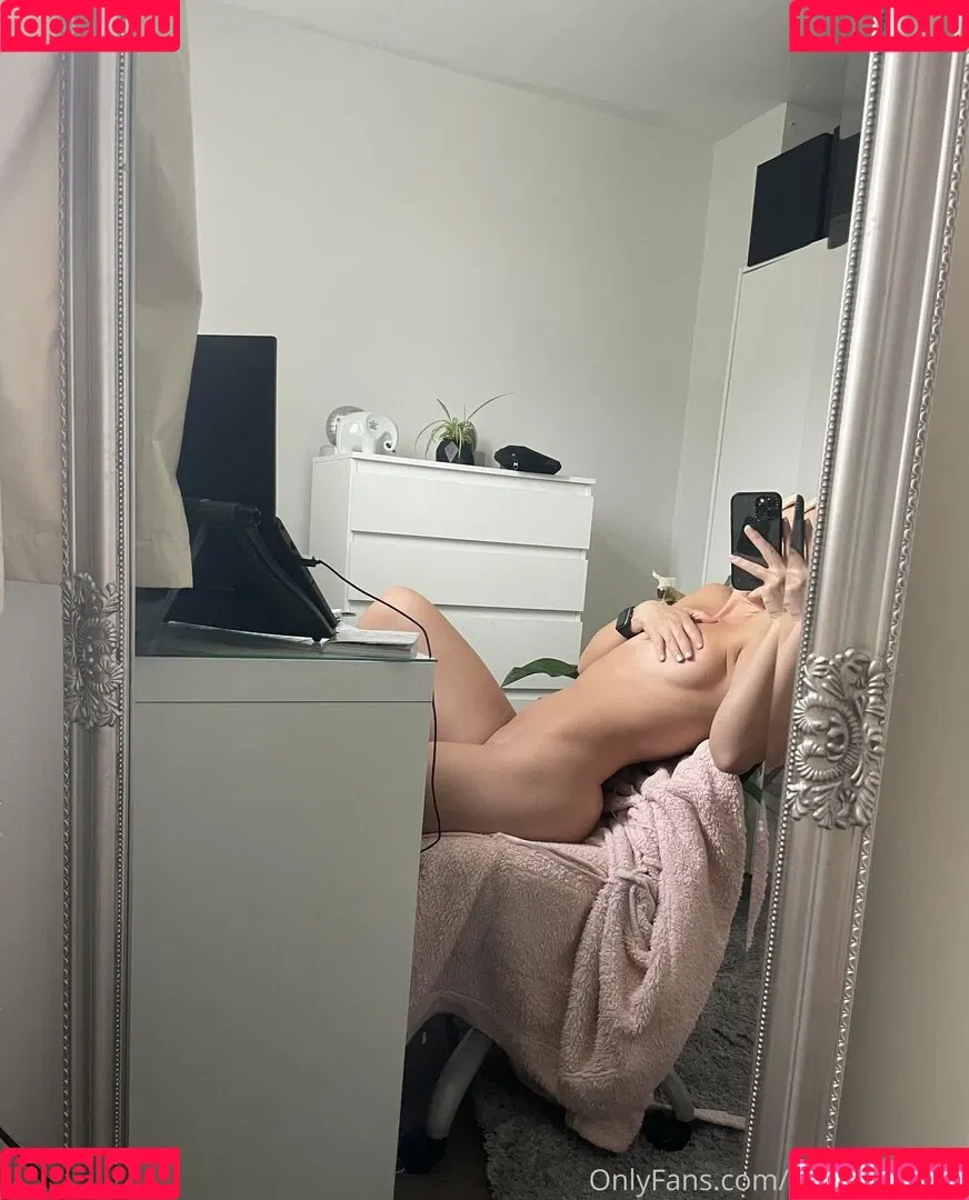 cocochanelfit Onlyfans Photo Gallery 