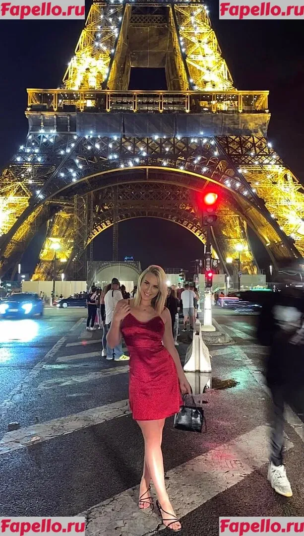 Lauren Day Onlyfans Photo Gallery 