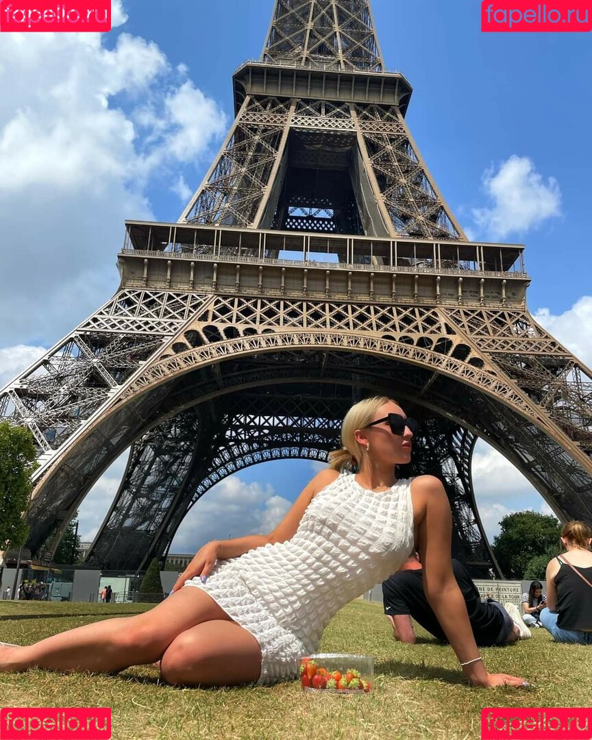 Lauren Day Onlyfans Photo Gallery 