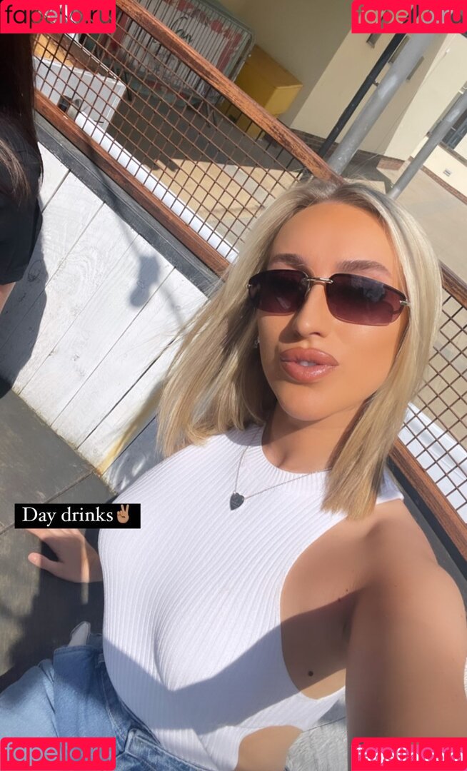 Lauren Day Onlyfans Photo Gallery 