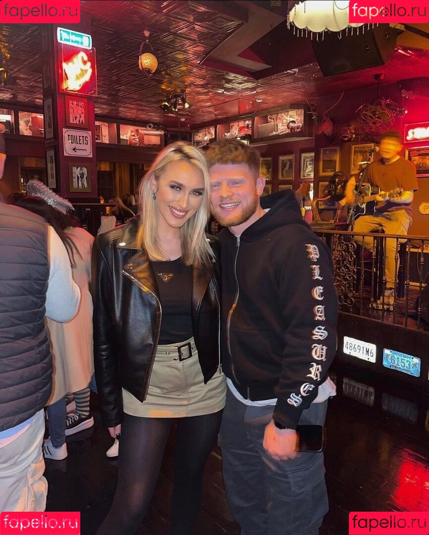 Lauren Day Onlyfans Photo Gallery 