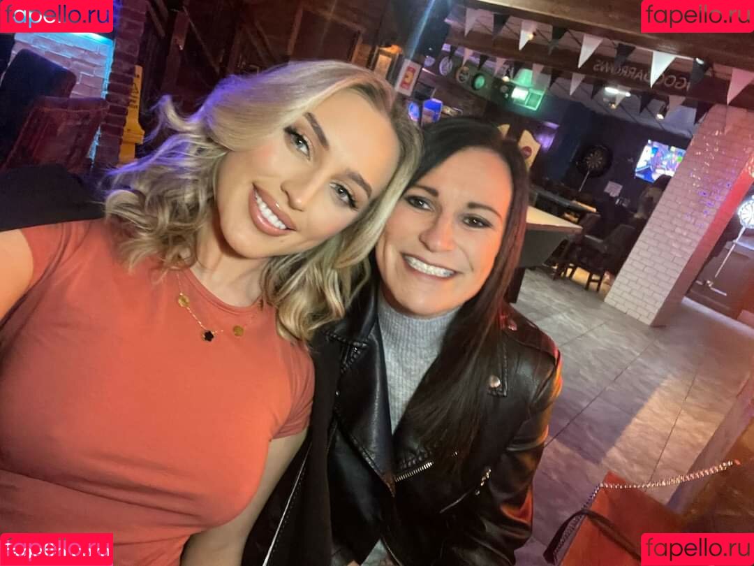 Lauren Day Onlyfans Photo Gallery 