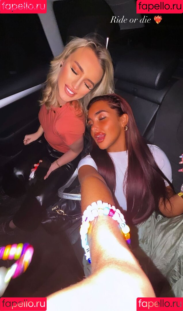 Lauren Day Onlyfans Photo Gallery 