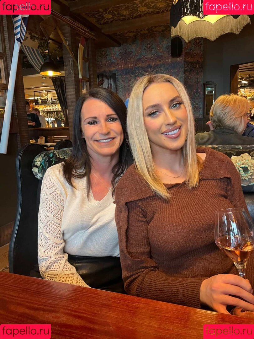 Lauren Day Onlyfans Photo Gallery 