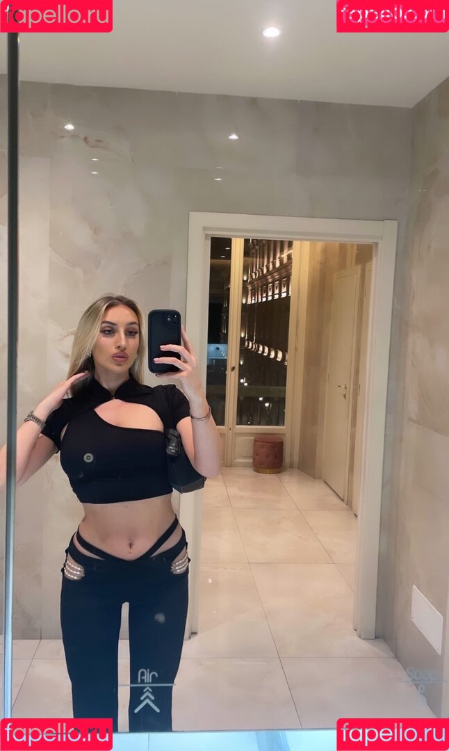 Lauren Day Onlyfans Photo Gallery 