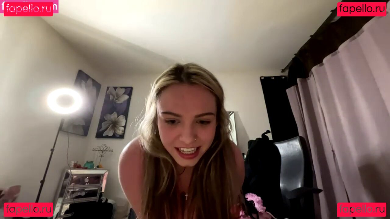 charismacharm Nude Onlyfans Photo 31