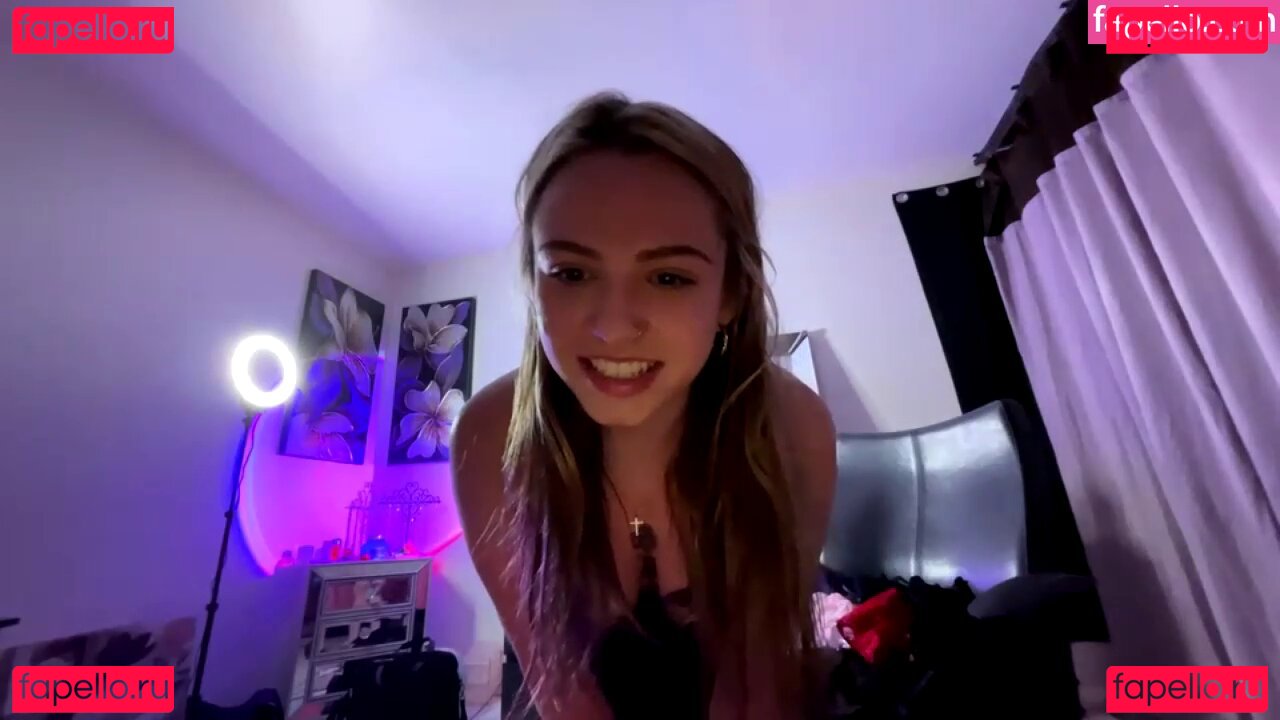 charismacharm Nude Onlyfans Photo 21