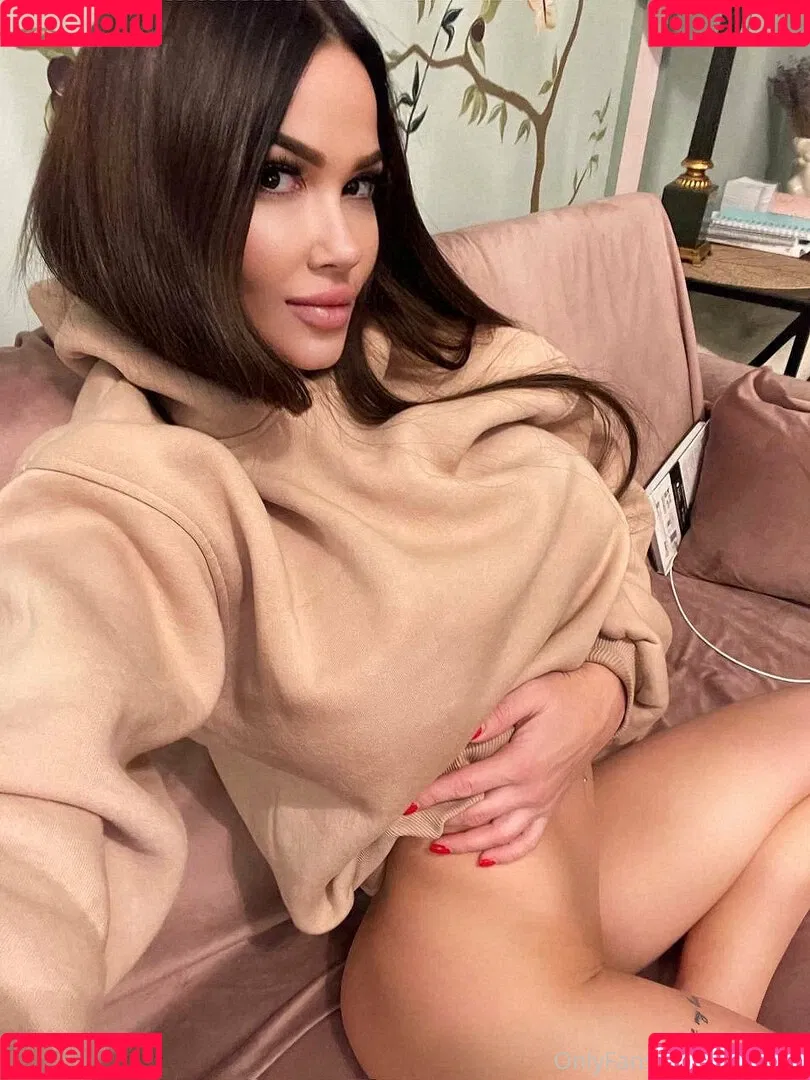 lovalova Onlyfans Photo Gallery 