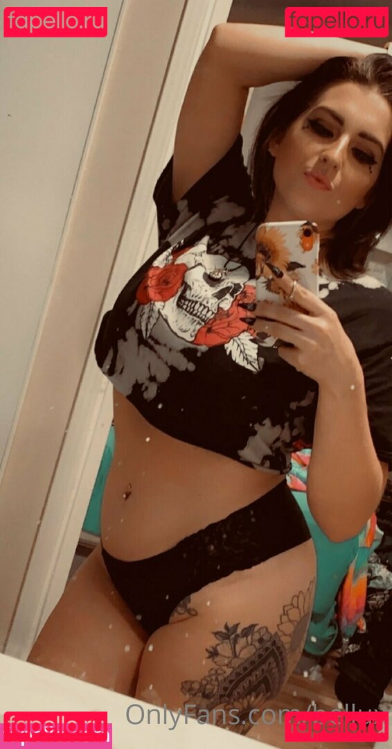 brittsmokesvip Nude Onlyfans Photo 25