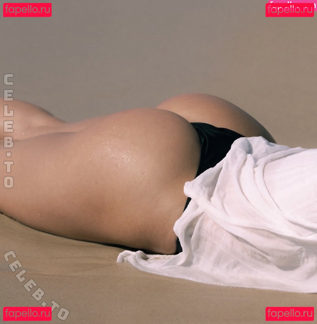 Issy Chan Nude Onlyfans Photo 16