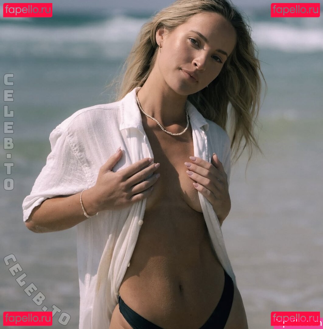 Issy Chan Nude Onlyfans Photo 14