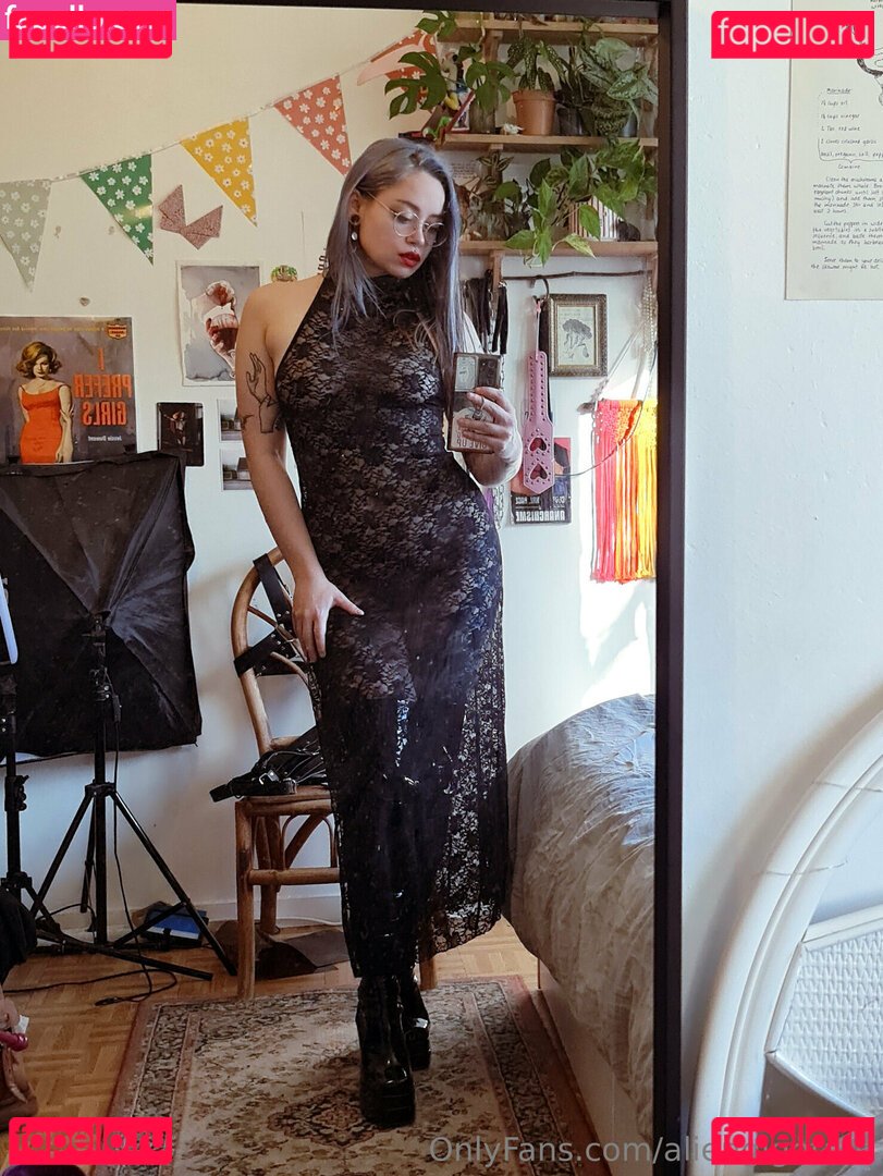 aliengigotant Nude Onlyfans Photo 35