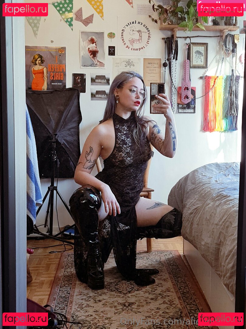 aliengigotant Nude Onlyfans Photo 31
